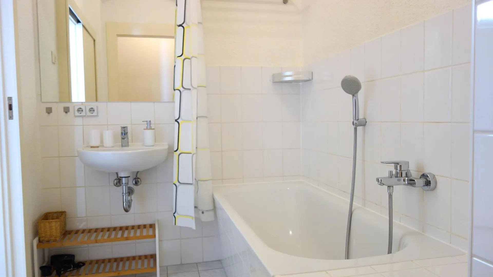 2R-Wohnung Am Rande Der Neustadt Dresden 0*,  Germany